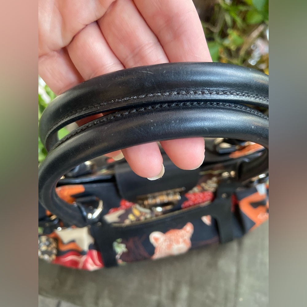 Salvatore Ferragamo Savannah Animal Handbag Multi Color - Picture 4 of 16